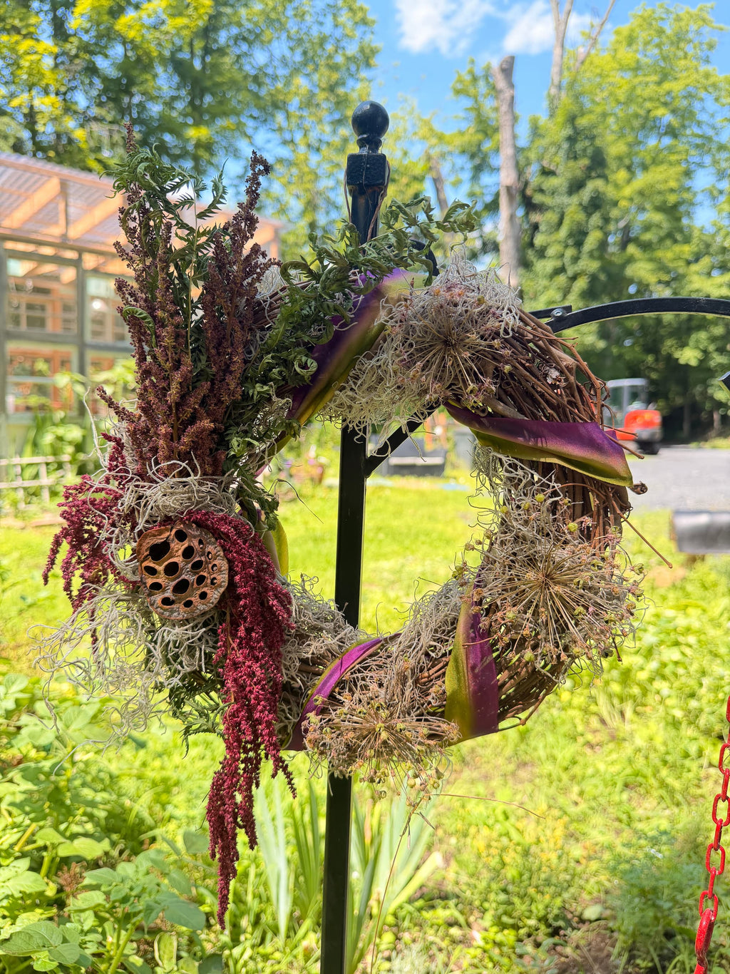 10" Dried Floral Wreath