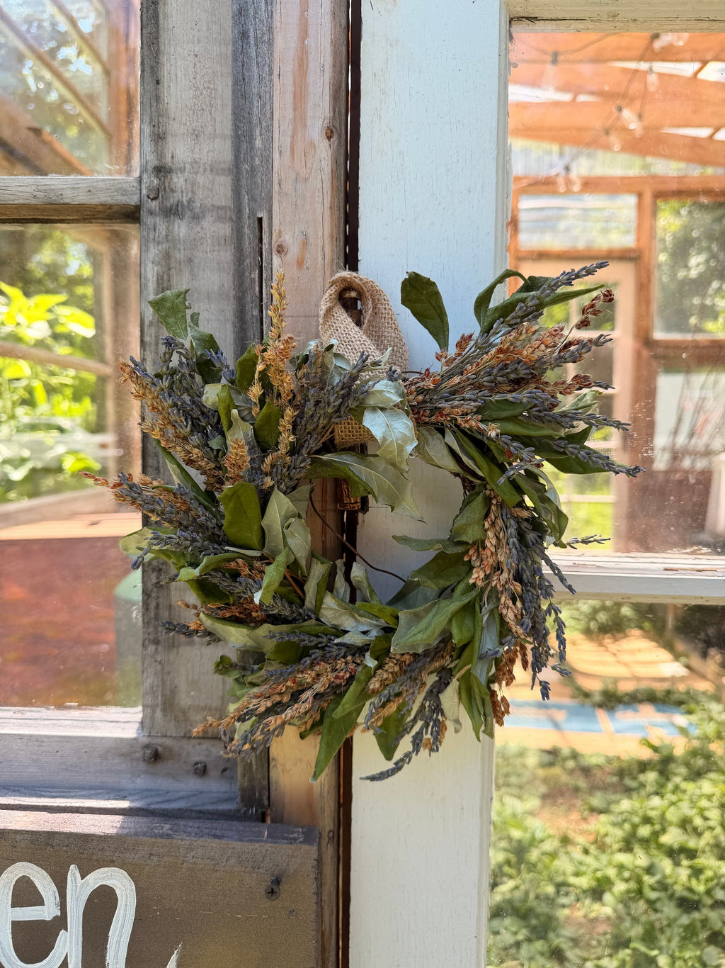 6" Dried Floral Wreath